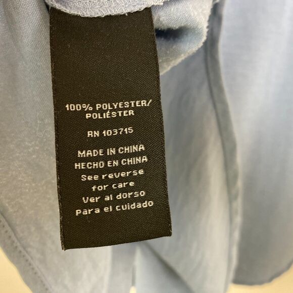 Zac & Rachel Women's V-Neck Button Up Blouse Size M Blue Roll Tab Sleeve Pockets - Picture 6 of 7